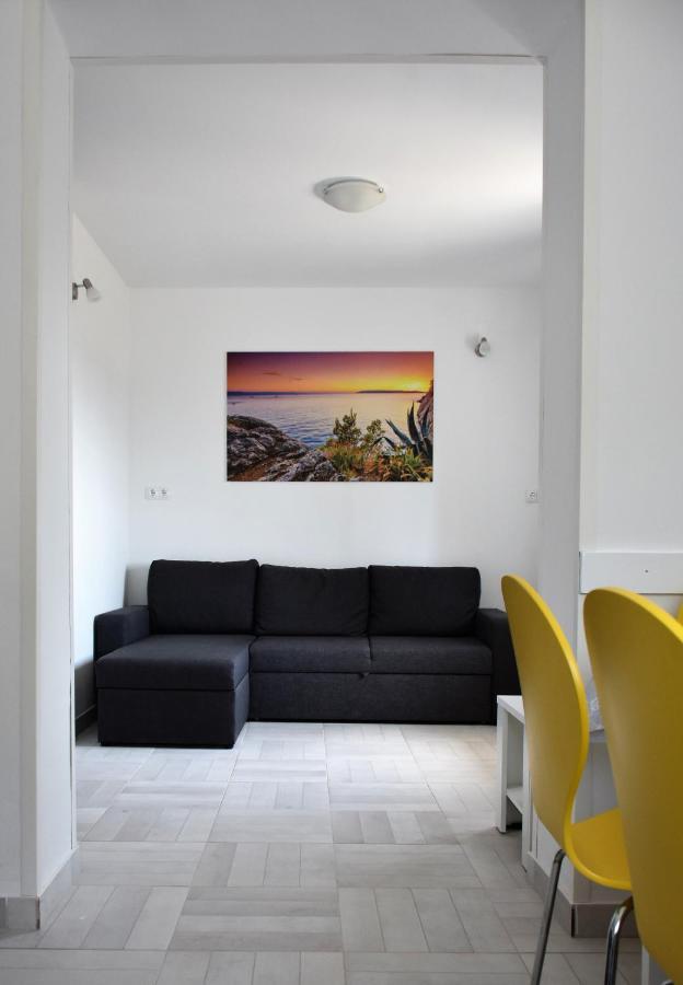 Apartment Meryl Mravince Exteriér fotografie